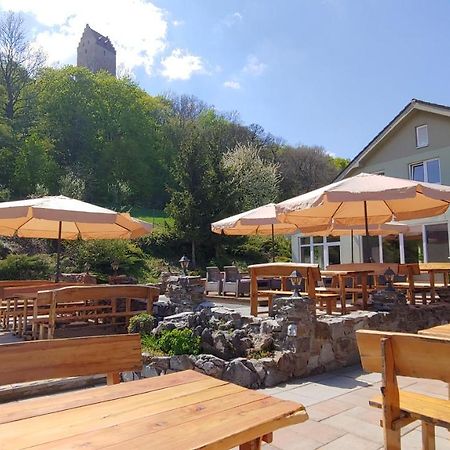 Pod Hradom Restaurant & Pension Topoľčany Kültér fotó