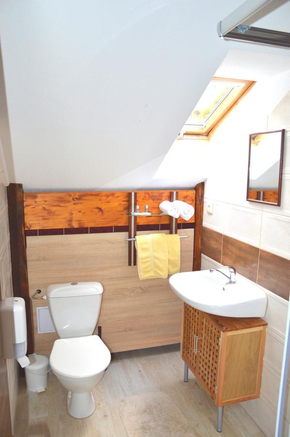 Pod Hradom Restaurant & Pension Topoľčany Kültér fotó